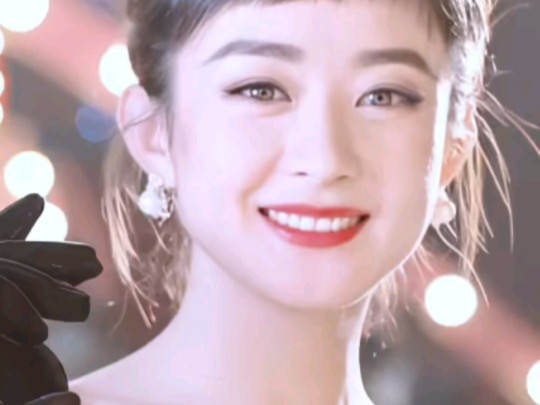 赵丽颖:治愈系笑容