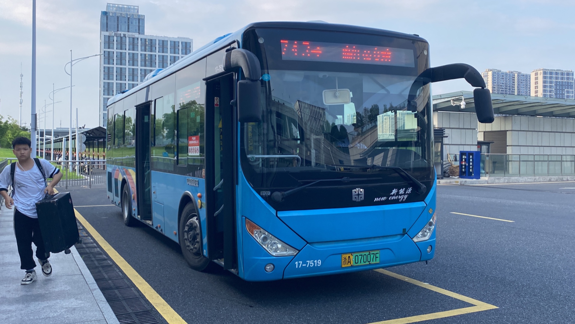 【杭州公交】萧山公交 lck6107chevn6ga 743路 17-7519