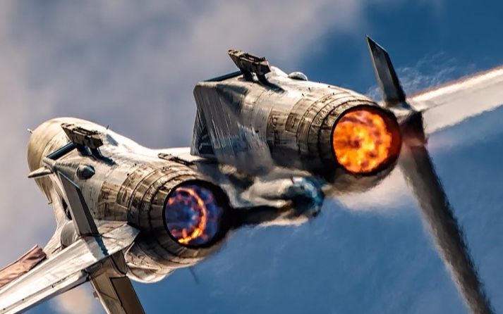 【逆火行】 第121期 迷信"科学"之:发动机尾焰到底是什么颜色?