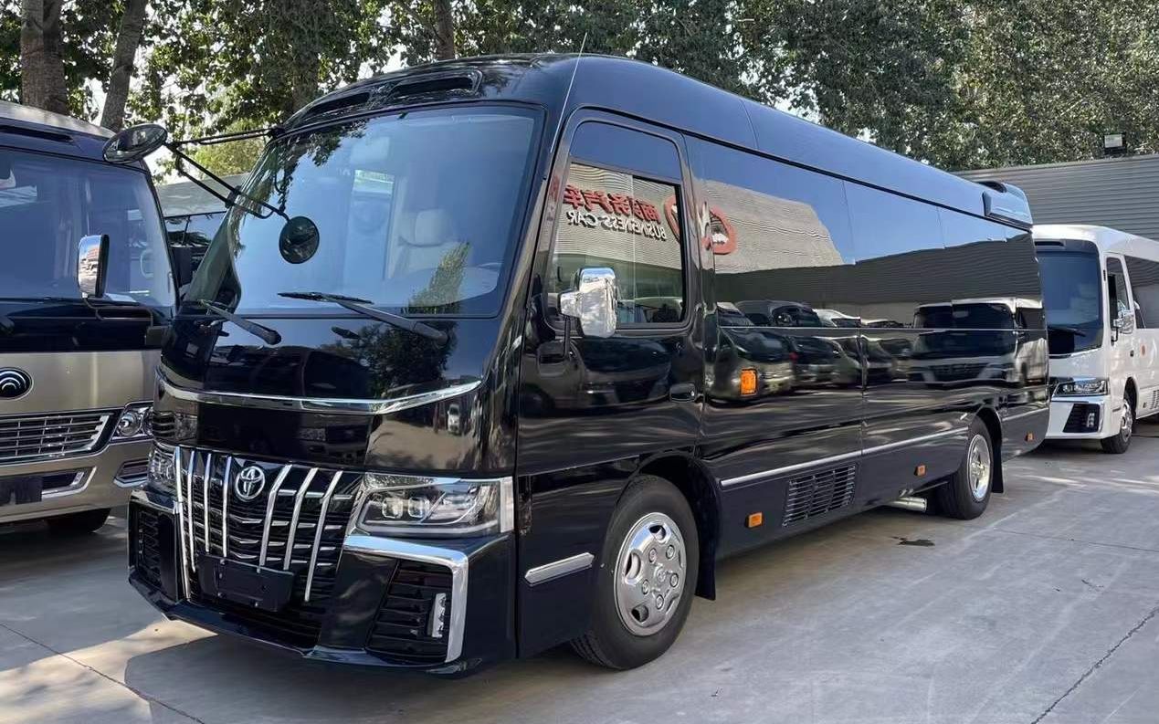 丰田考斯特幻影黑,定制款12座商务车!