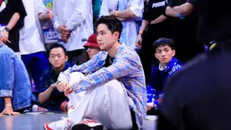 这就是街舞3 王一博cut合集 队长王一博的一场街舞故事 哔哩哔哩 Bilibili 这就是街舞3 王一博cut合集 队长王一博的一场街舞故事 哔哩哔哩 Bilibili