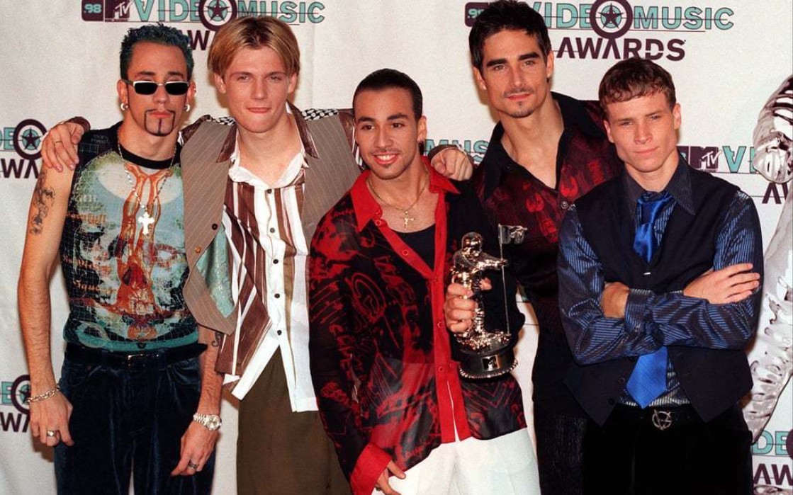 后街男孩backstreetboys1999年经典热单《larger than life》_哔哩