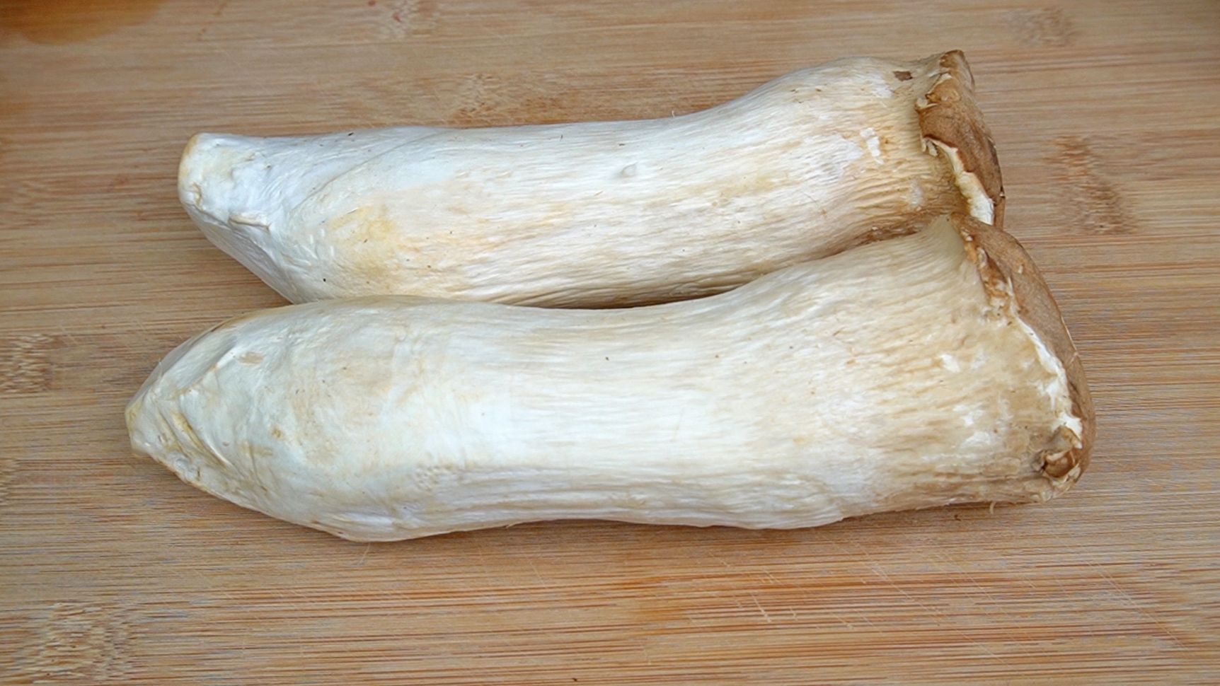 杏鲍菇不要直接炒了,教你一个神仙吃法,下酒又下饭,比吃肉还香