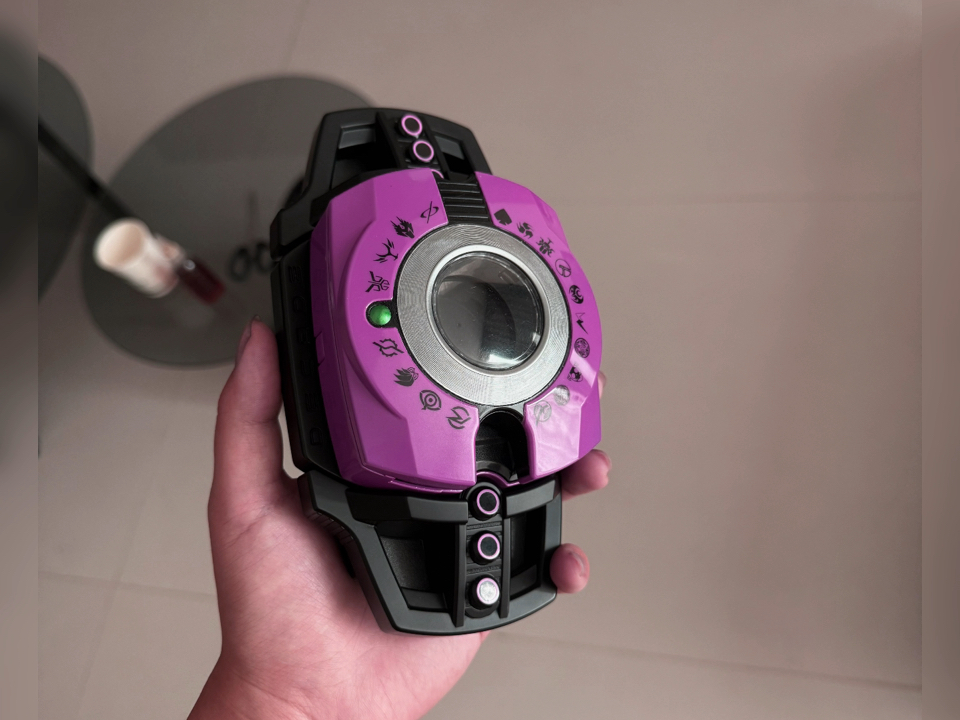 假面骑士帝骑品红腰带