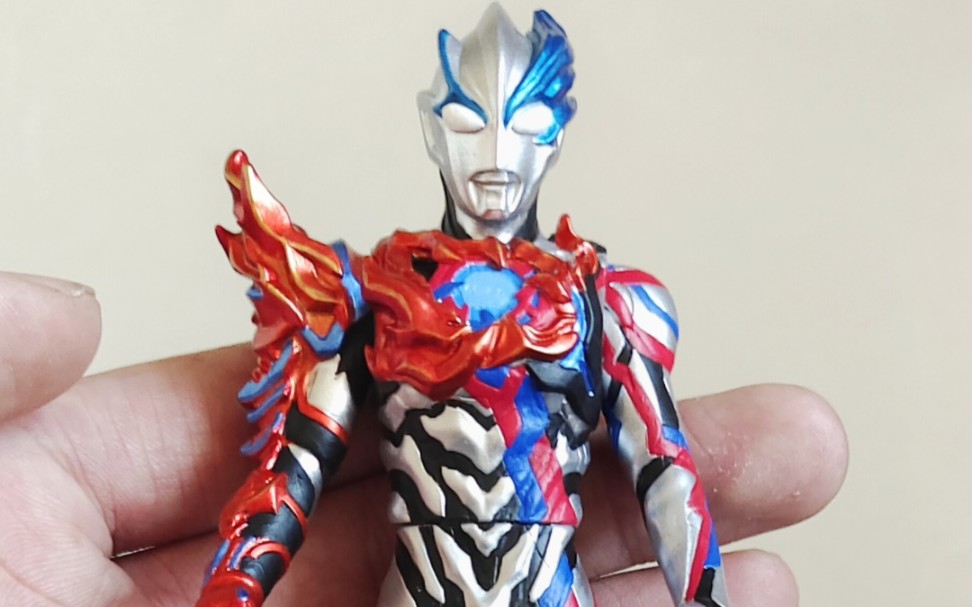 布莱泽奥特曼法德兰装甲软胶重涂