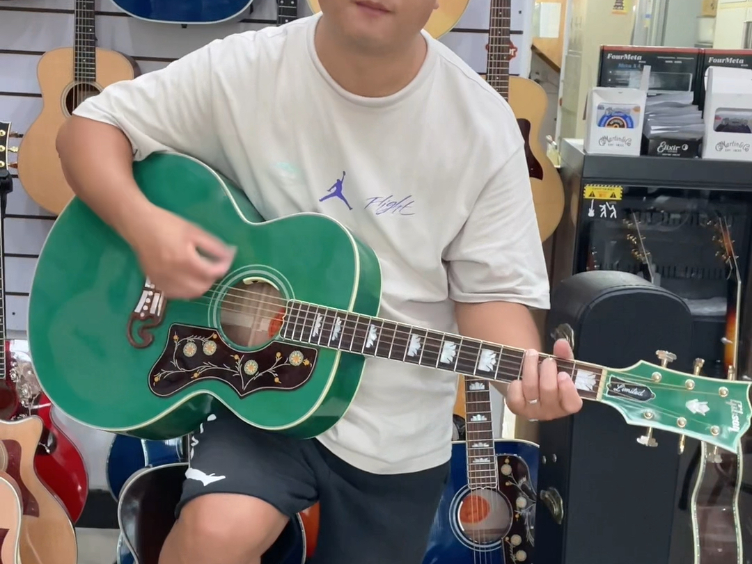 98新gibsonsj200绿水鬼限量款custom#上海学吉他哪里好上海张扬琴行