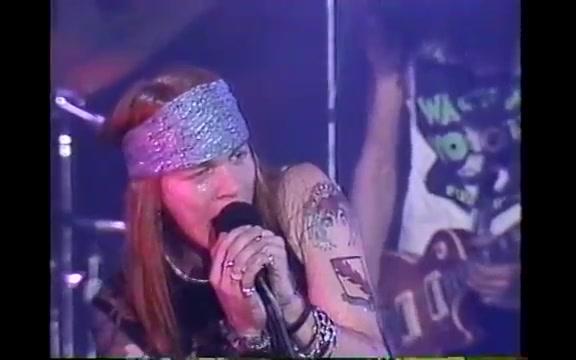 [图]枪花Sweet Child O' Mine LIVE AT THE RITZ1988