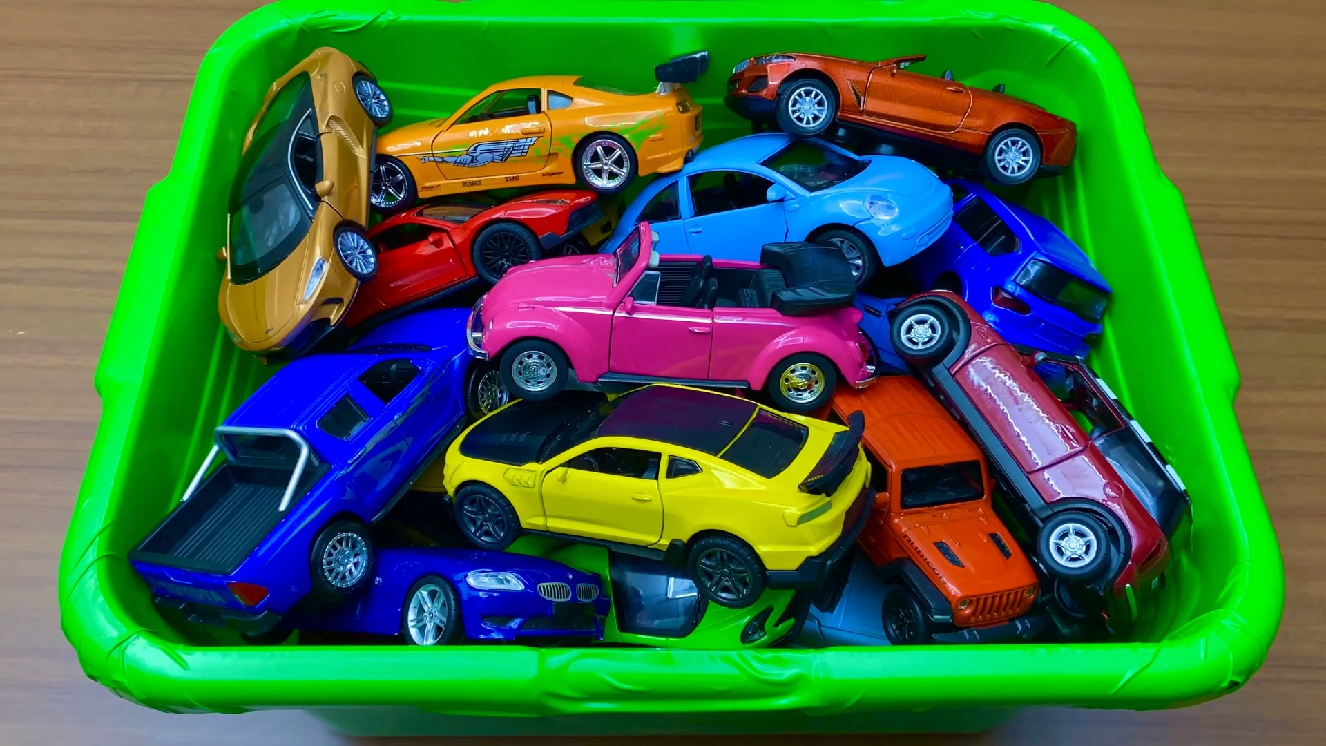 玩具车-汽车,卡车,公共汽车,小型货车,豪华轿车