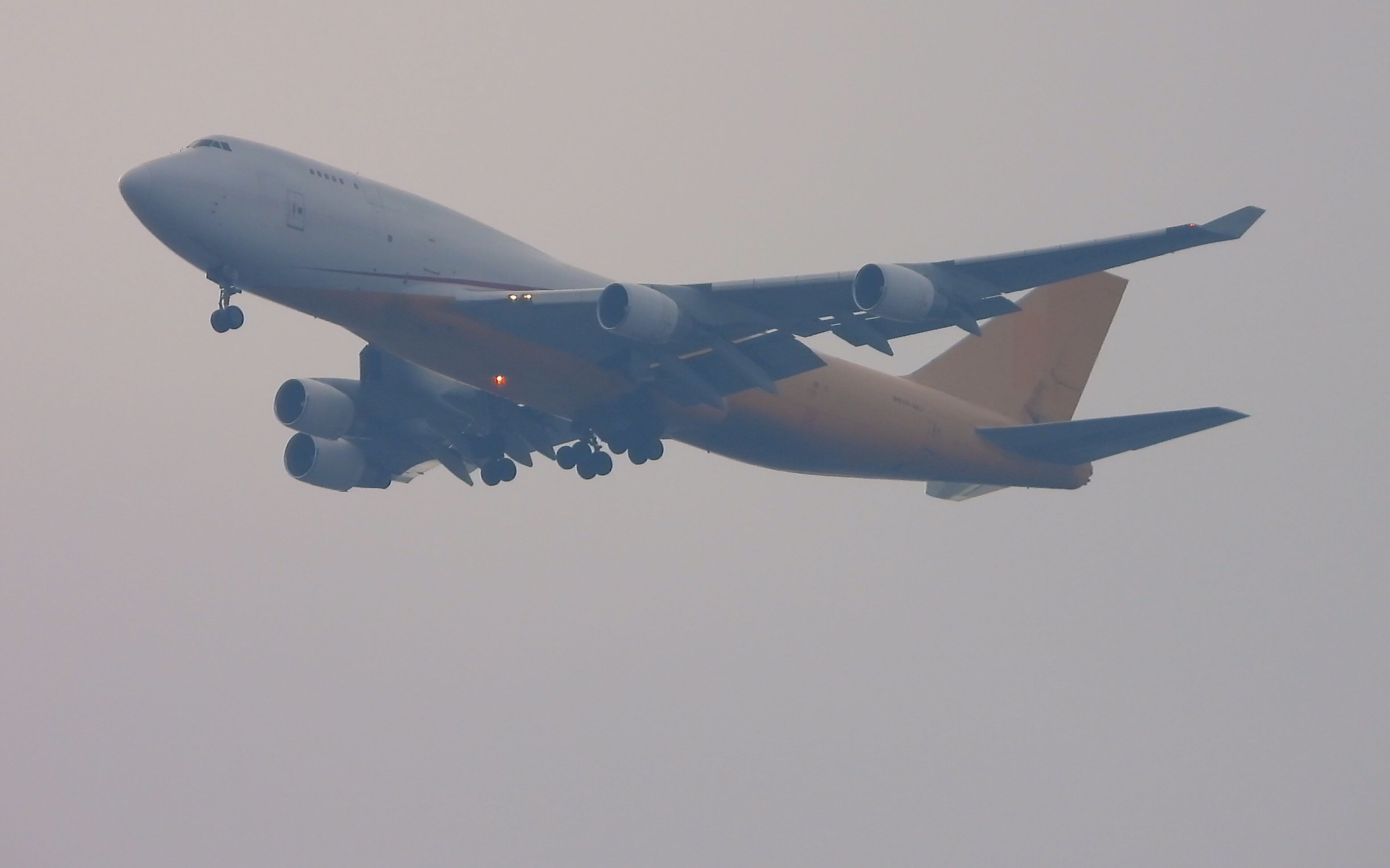 大飞机aerotranscargo的747412昌北四边转五边放轮