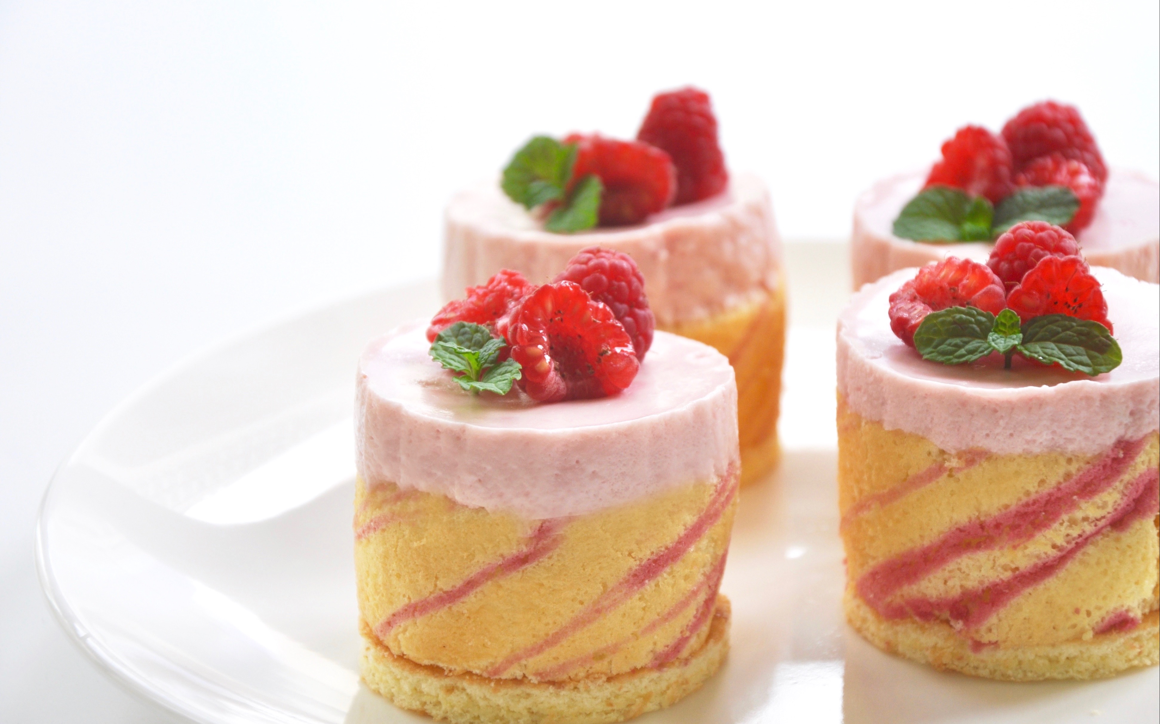 树莓慕斯蛋糕--freesiaa made 第71集_哔哩哔哩 (゜-゜)つロ 干杯