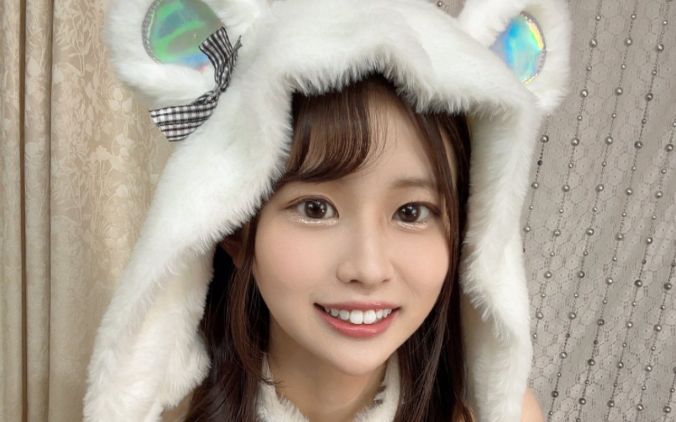 以梦为马,不负韶华,19岁的校园青春女孩:一宫希帆