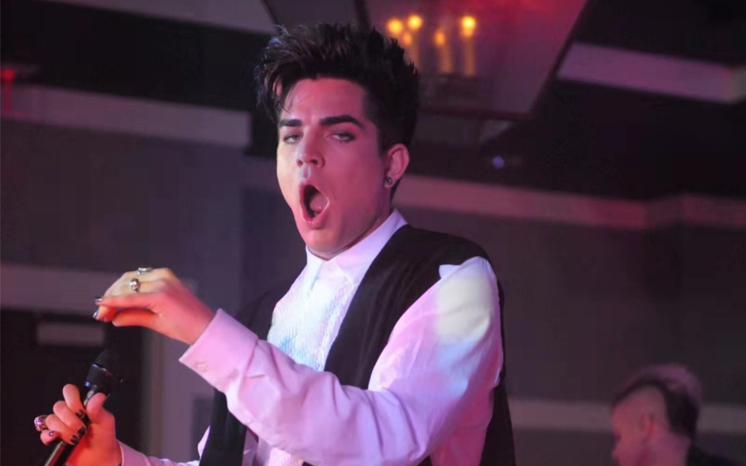 [图]【Adam Lambert】 If I Had You - Jezebel Magazine Party 2012