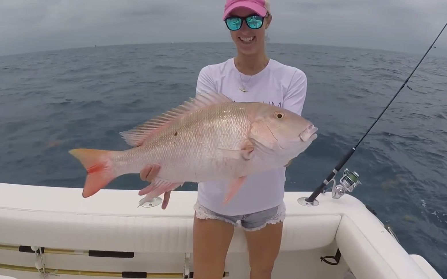 【vicky stark】比基尼射鱼姐--佛州key west钓美国红鲷_哔哩哔哩 (゜