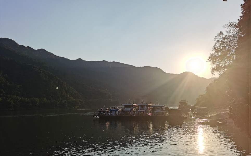 [图]绿水青山 飞霞山