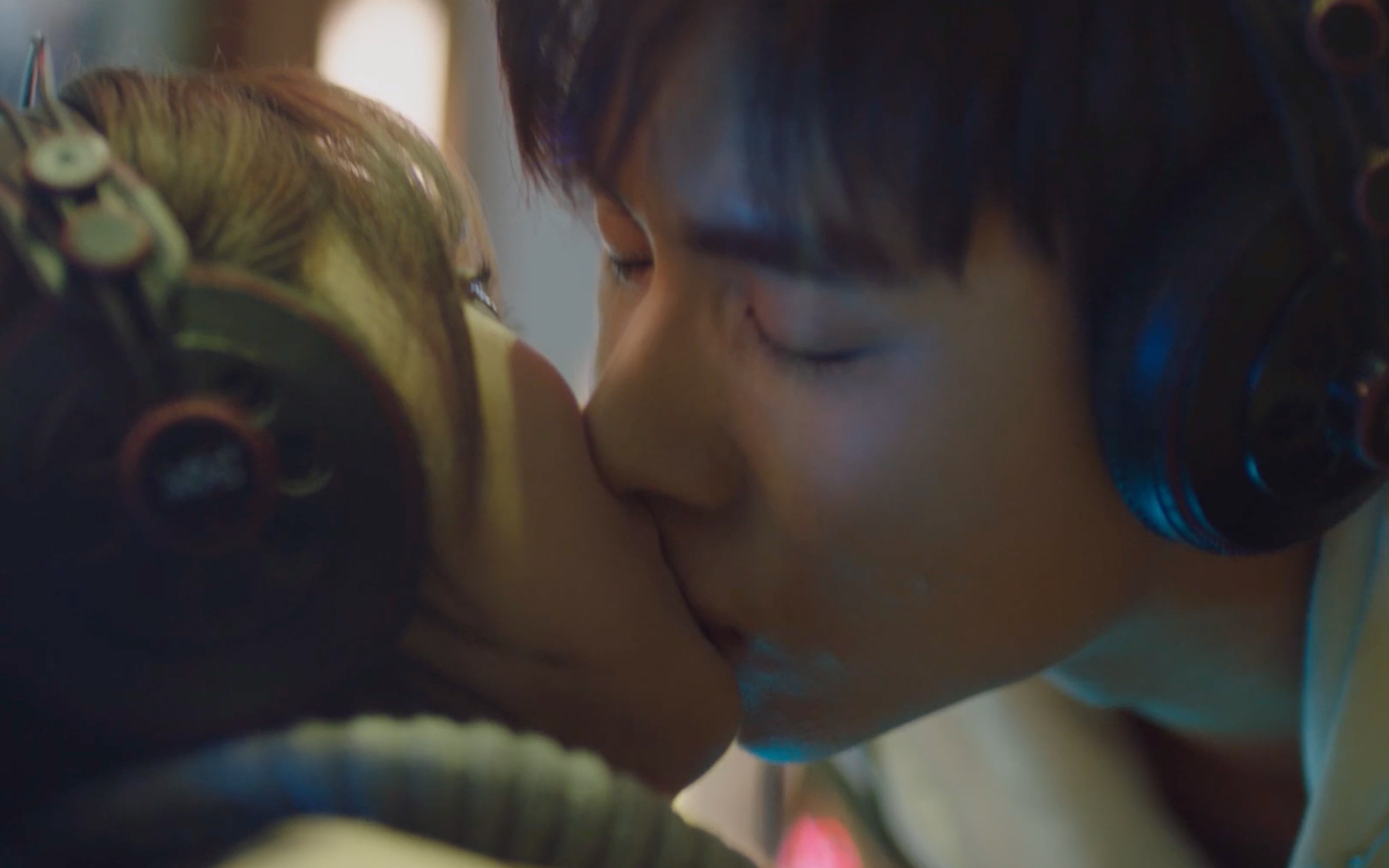 胡一天邢菲久别重逢再续前缘甜甜的吻戏合集