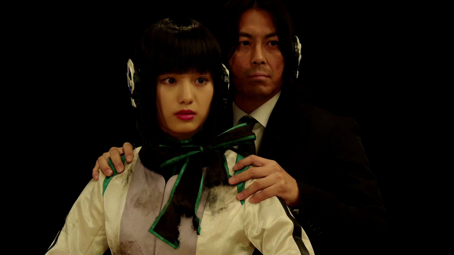 剧场版中伊兹因为或人逐渐接近技术奇点,说实话有被甜到_哔哩哔哩 (゜