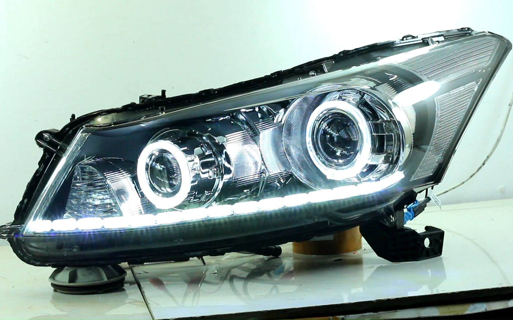 适用于八代雅阁改装大灯总成led双光透镜日行灯天使眼前大灯