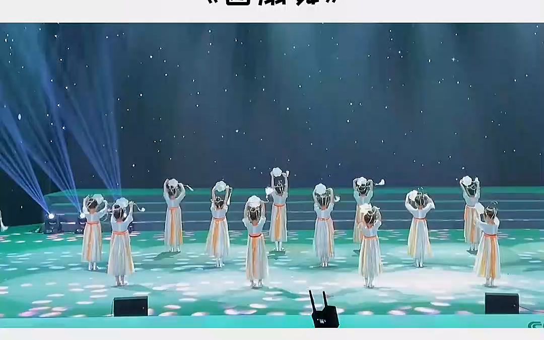 《团扇舞》元旦舞蹈,六一舞蹈,幼儿舞蹈,幼儿古典舞胭脂妆,绝美团扇舞
