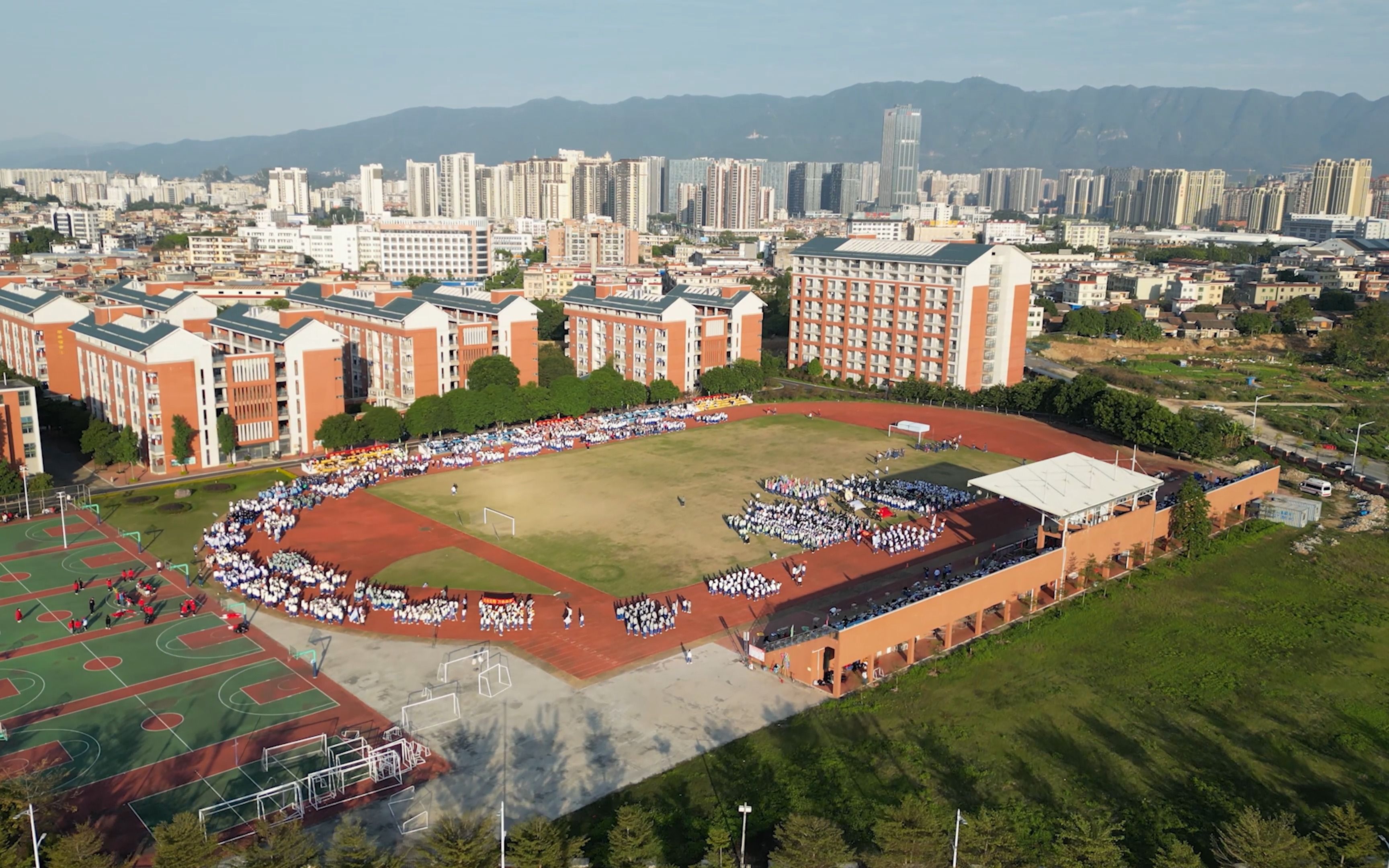 肇庆市第一中学第25届田径运动会混剪