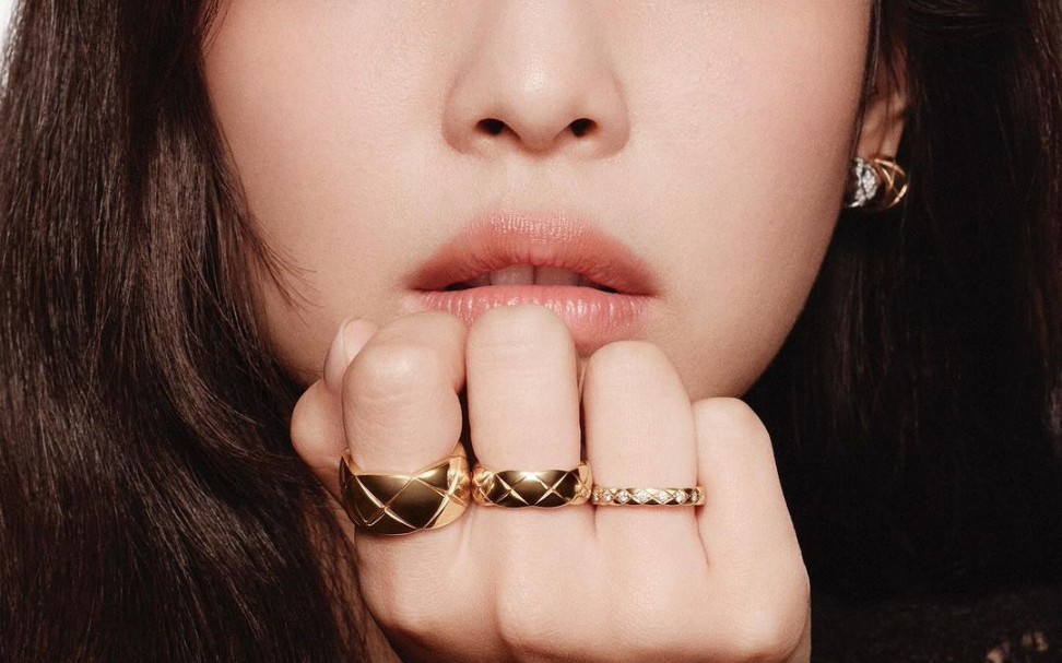 【jennie】香奈儿coco crush最新广告图!高级又时尚!