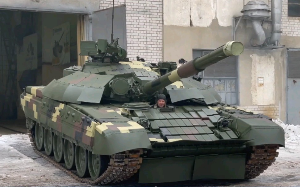 【军事】乌克兰陆军接收5辆t-72主战坦克