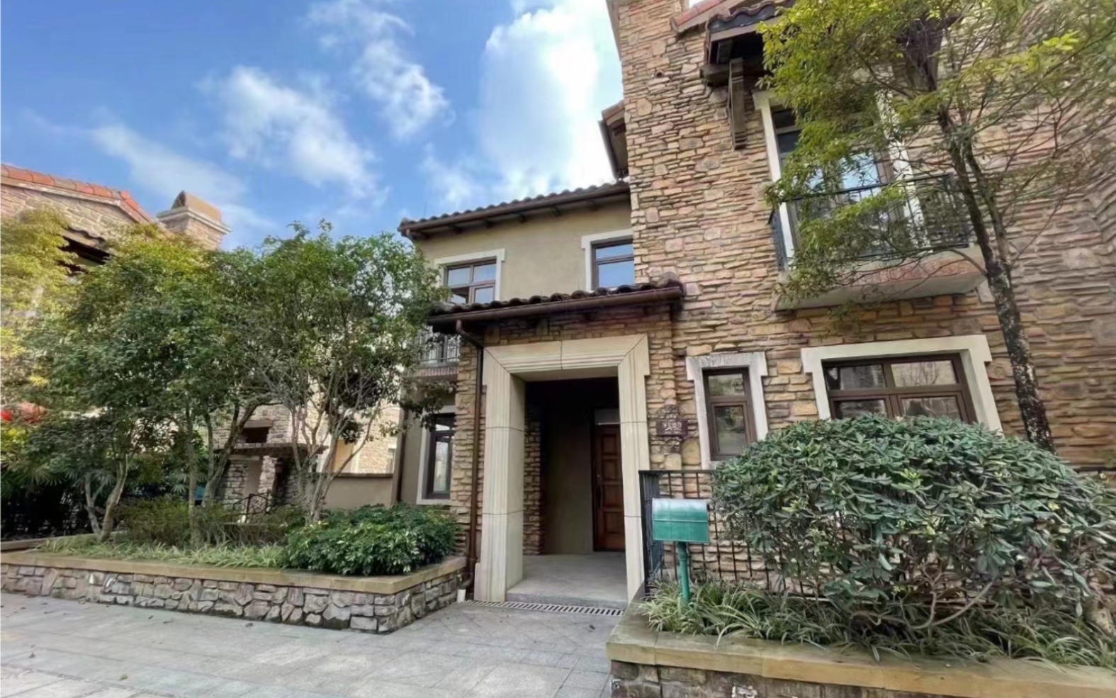h09545452996078清水价捡漏 97麓山国际社区圣安德鲁