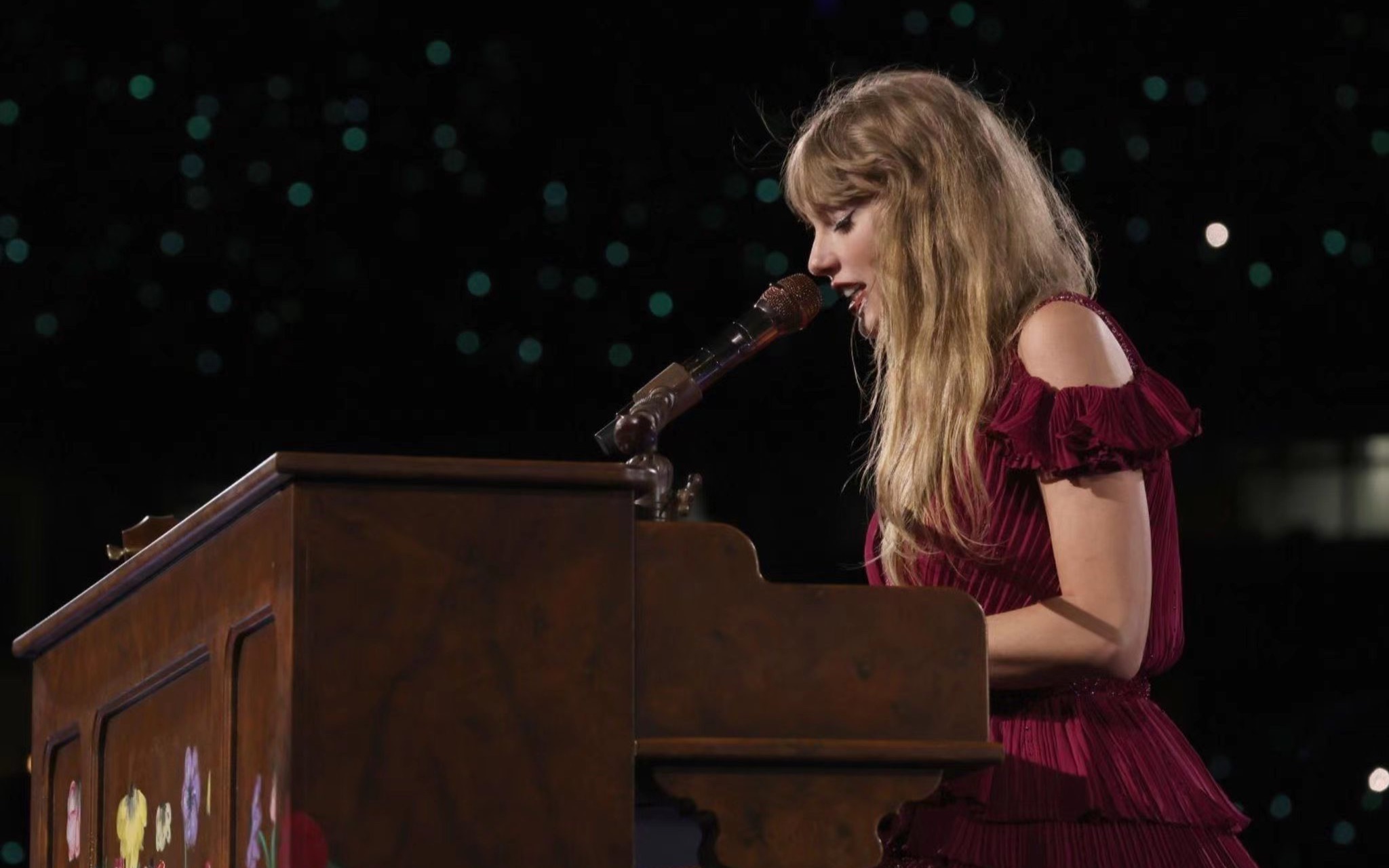 霉霉在芝加哥巡演中表明立场