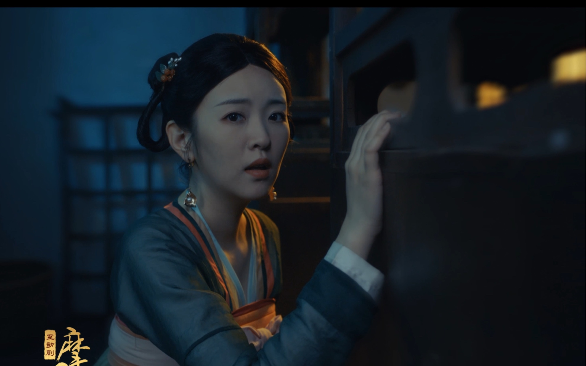 【摩玉玄奇2】若琪假扮宫女欲逃出宫,不料却被恶毒嬷嬷发现,命悬一线