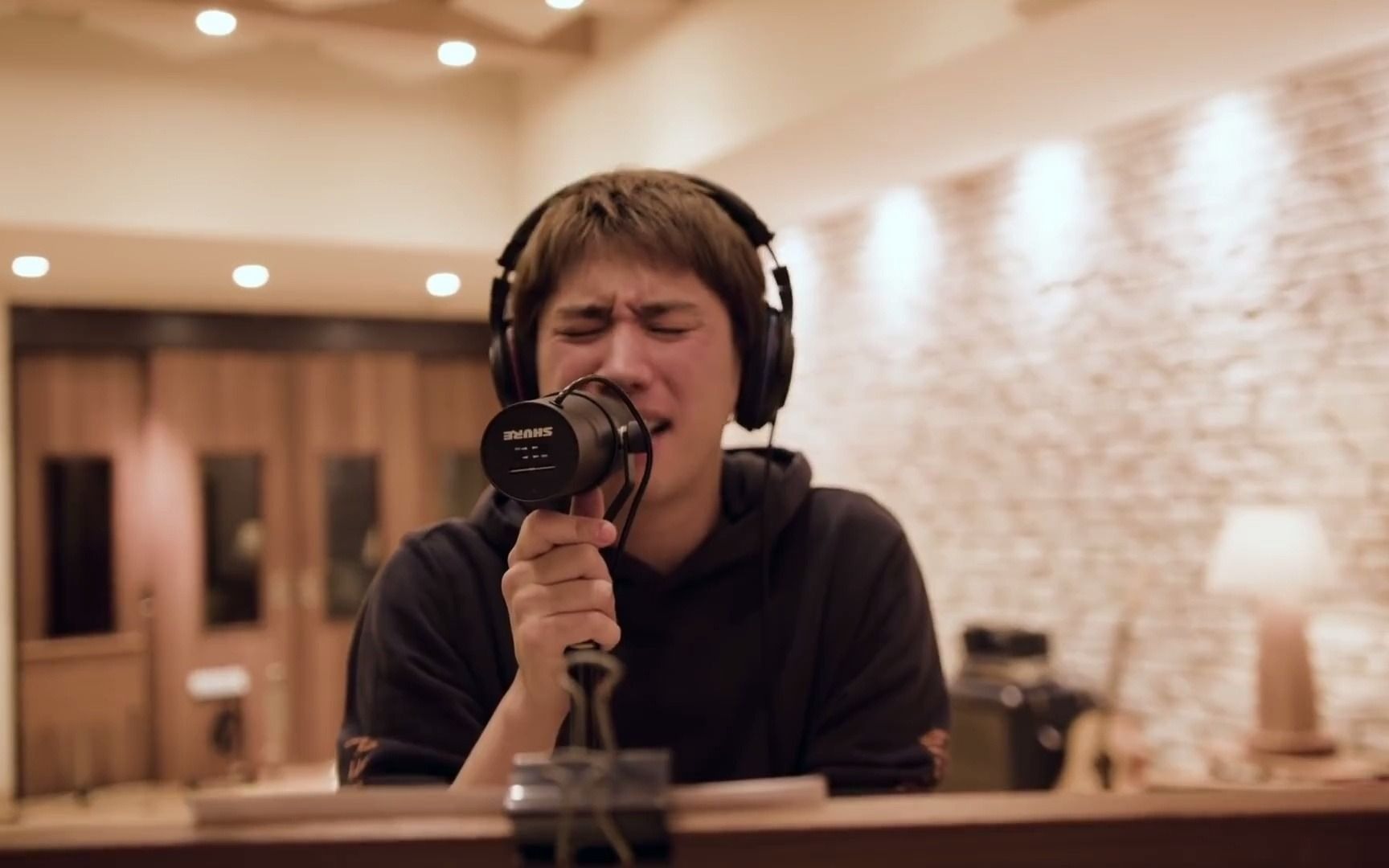 one ok rock乐队献唱《浪客剑心最终章》主题曲热单《renegades》钢琴