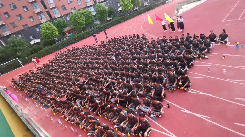 军训(拓展—杯子歌)—秋实学校