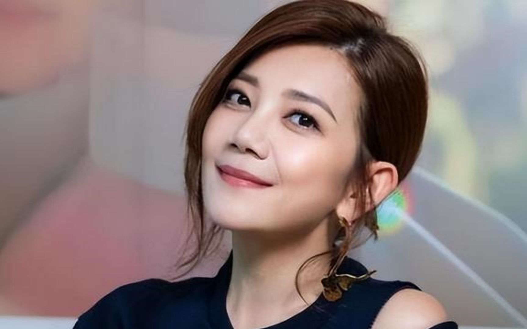 《宁夏》歌手:梁静茹,夏天的虫鸣让我如痴如醉