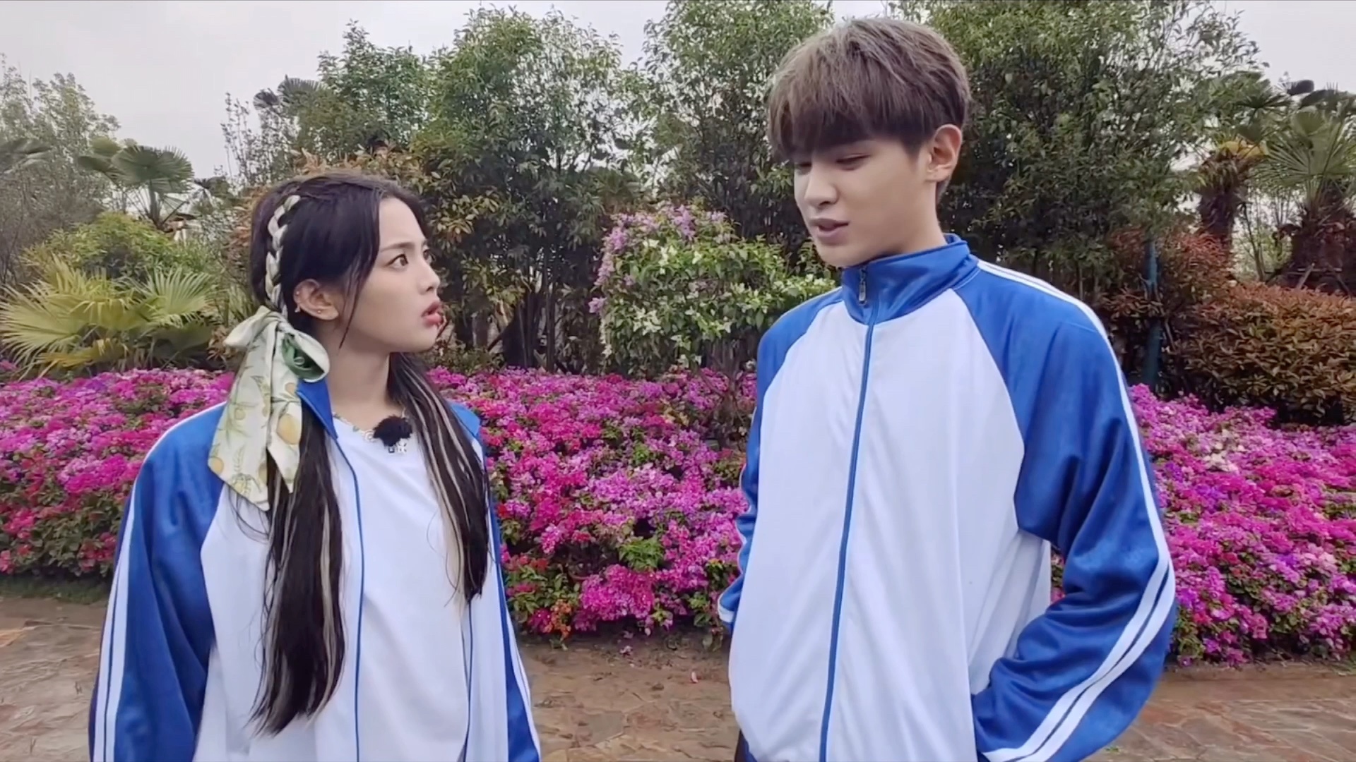 黄明昊杨超越反串扮秋雅和袁华演夏洛特烦恼_哔哩哔哩_bilibili