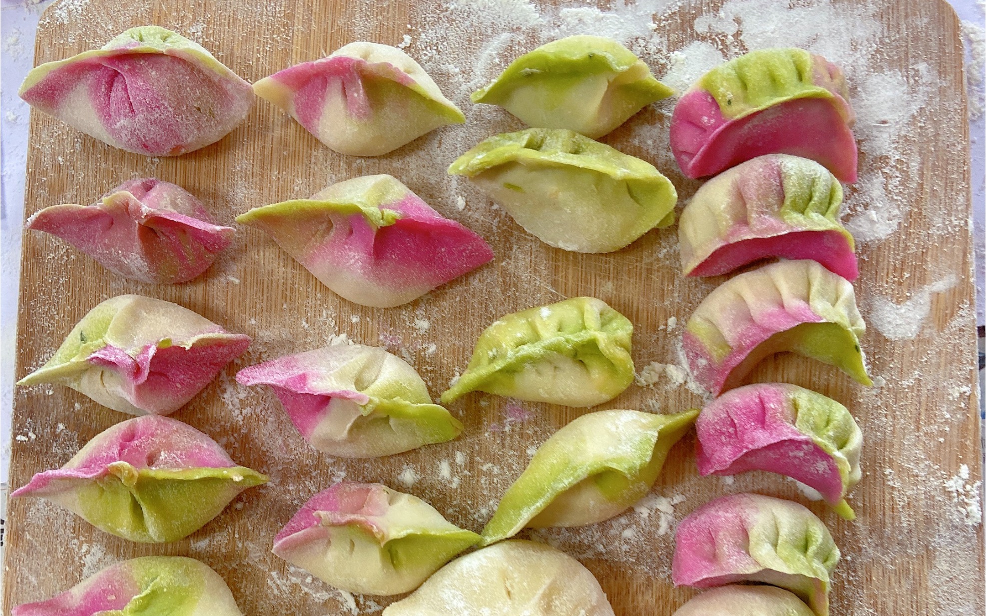 我们包的彩色饺子._哔哩哔哩_bilibili