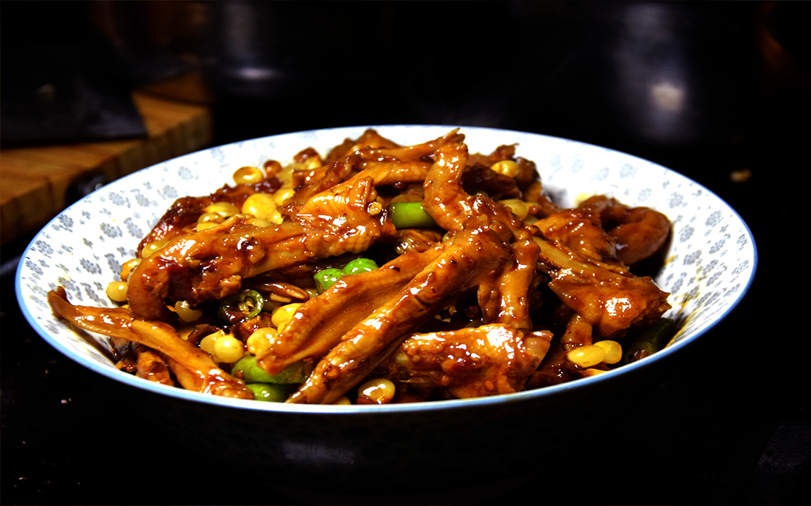 猪肉价格太贵,做一道红烧鸭脚,耙软香糯胶原蛋白爆棚,一家人能吃的