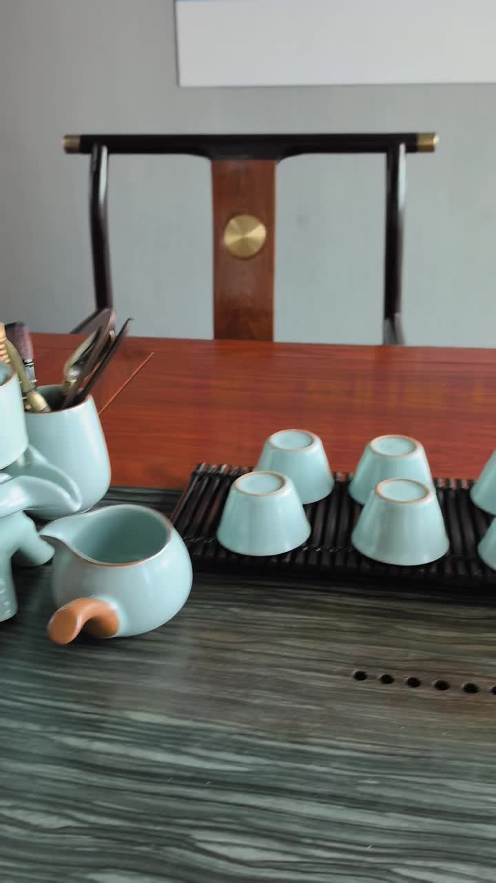 我是老徐，爱喝酒，一晃我已经喝了30多年了
