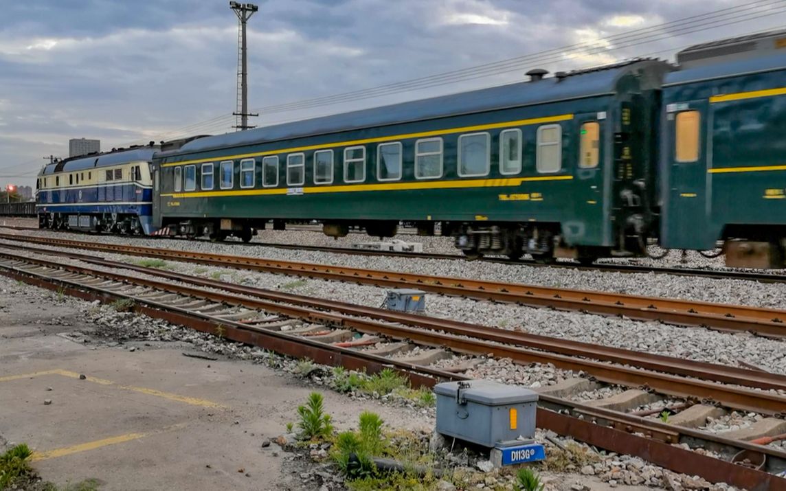 上局宁东段df11内燃机车0108号机牵引昆山——鹰潭k7