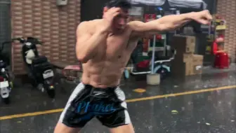 都喜欢看？那就再发一小段雨中……