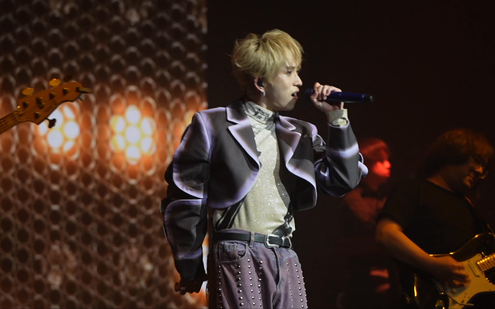 邱锋泽 feng ze 《麻烦制造者》 @《deep awakening》巡回演唱会海外