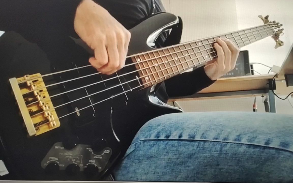 [图]Lay All Your Love On Me - Bass Cover