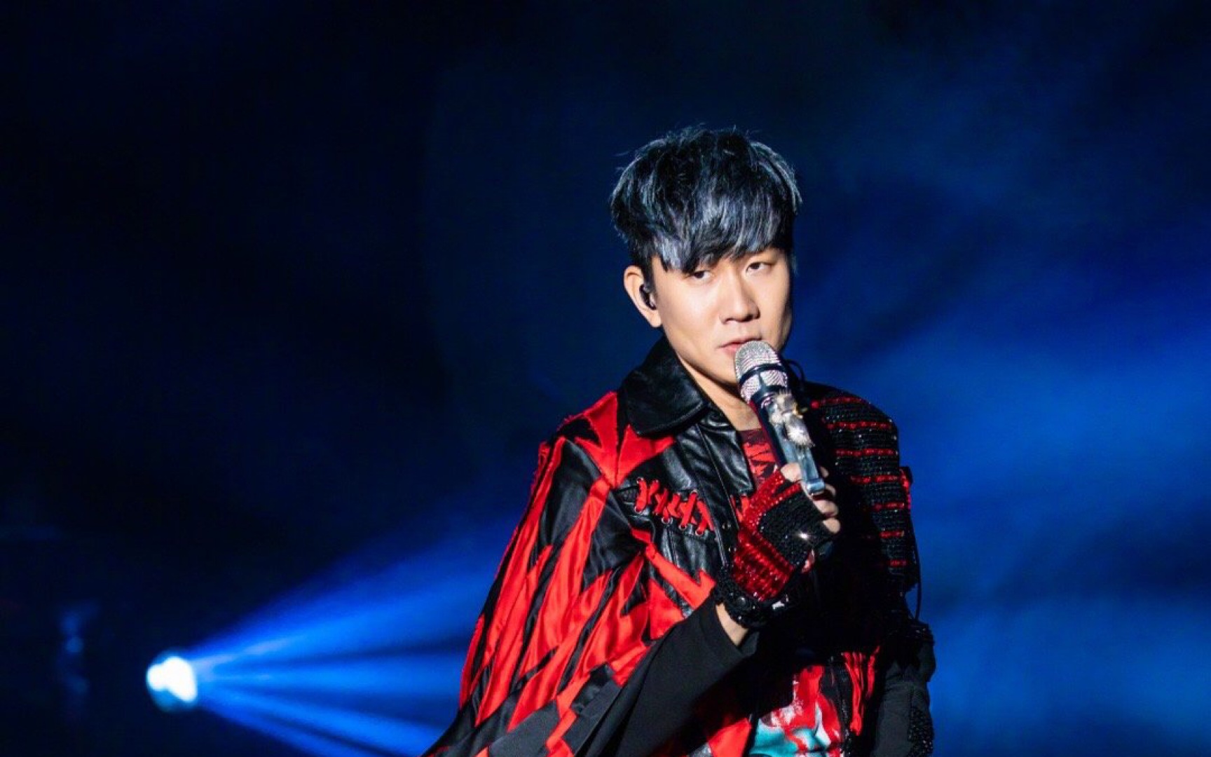 今天我去看林俊杰演唱会了#港饼再怎么甜也没有你们甜