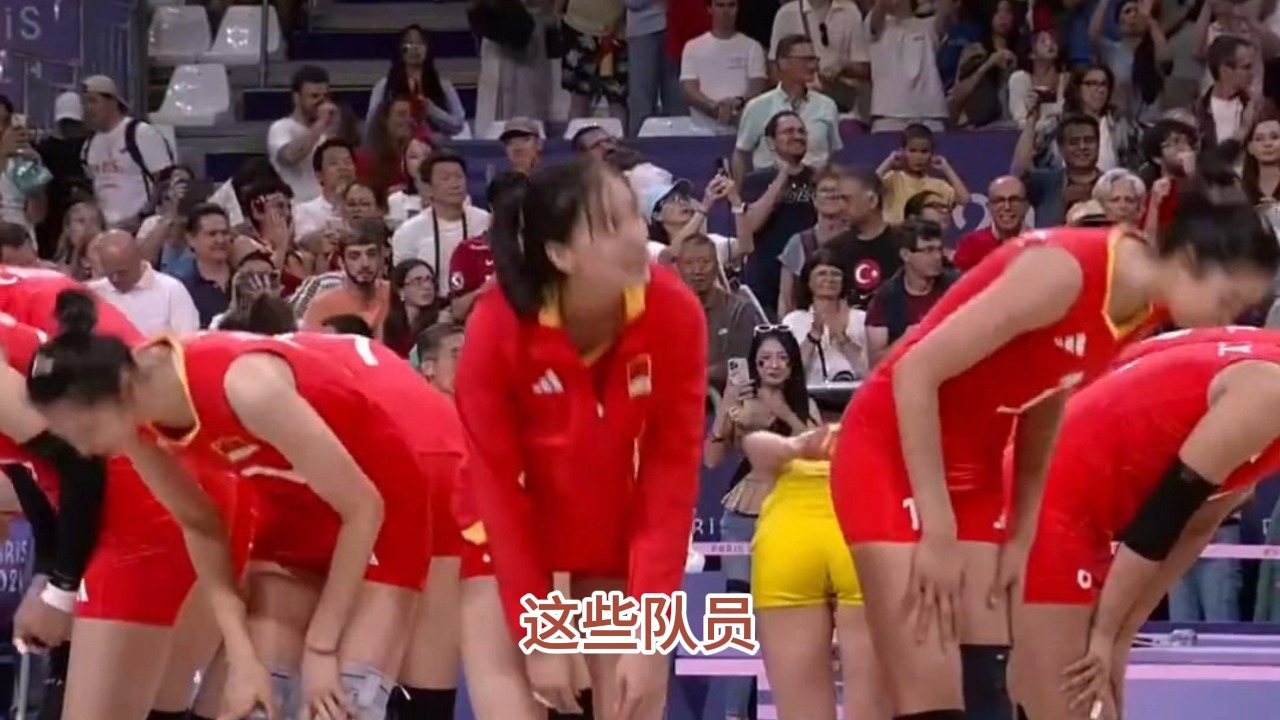 中国女排哭了我的心碎了,心疼中国女排哔哩哔哩bilibili