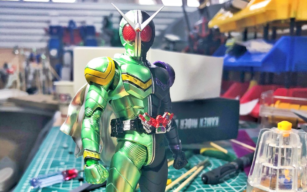 还原皮套假面骑士真骨雕w疾风金属绿色喷涂