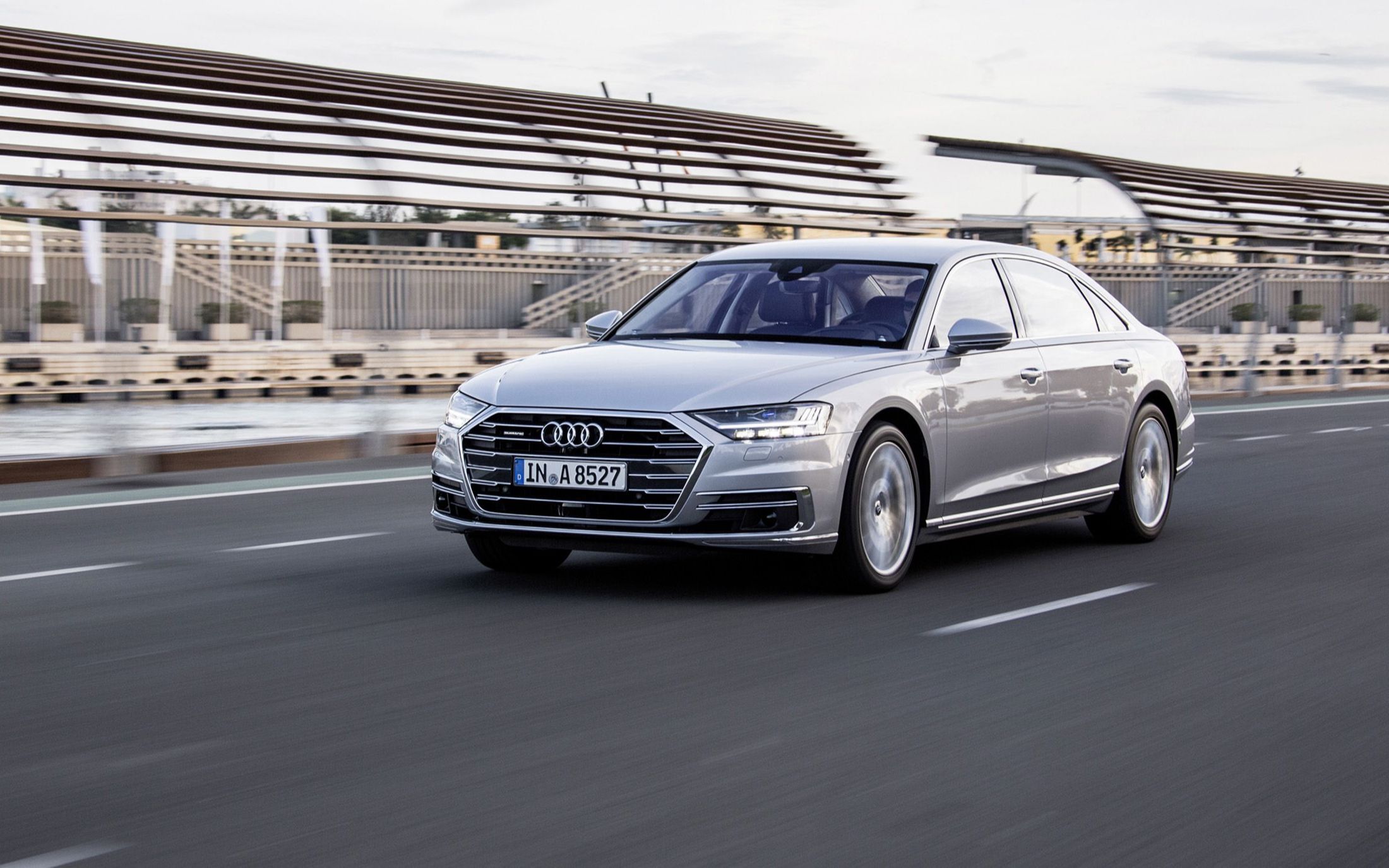 audi a8 pure aesthetics 奥迪a8 展示宣传片_哔哩哔哩 (゜-゜)つロ