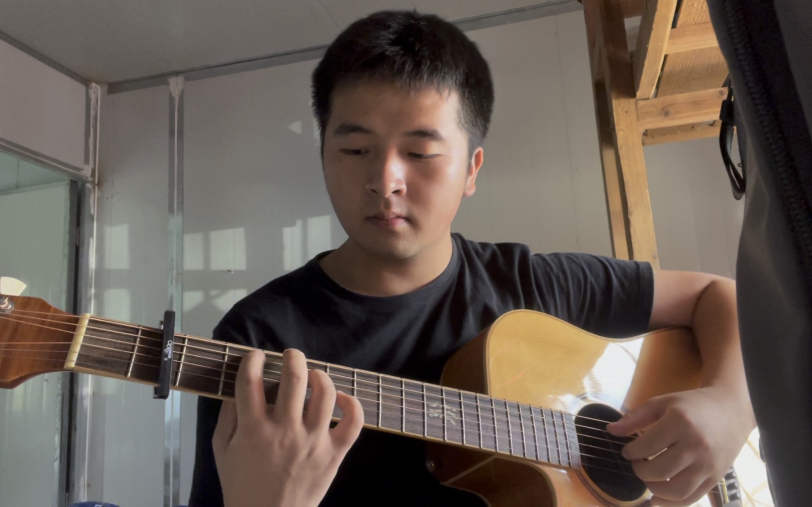 小松原俊《鲸》夏天就适合练琴