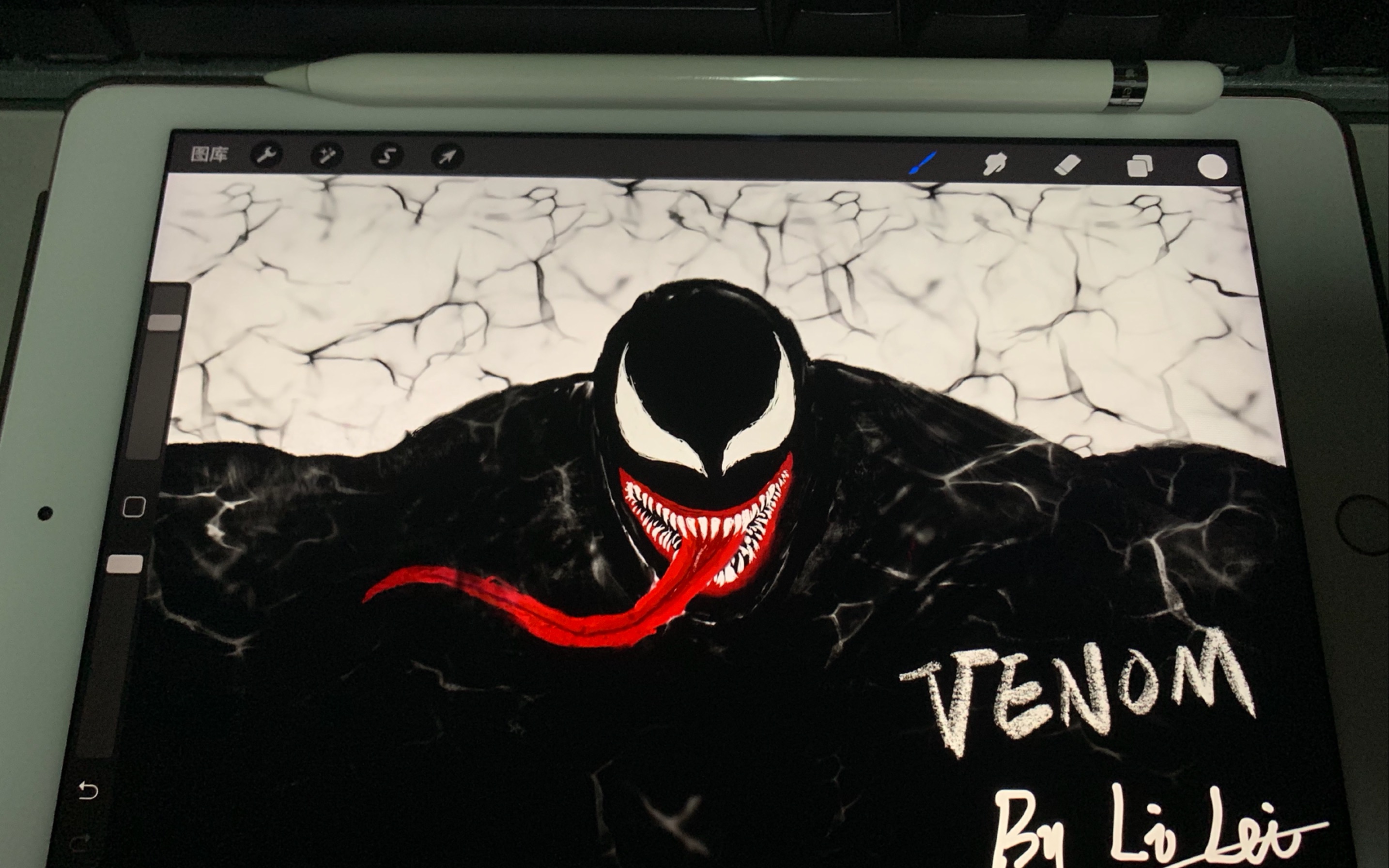 用ipad pro加apple pencil画一只毒液