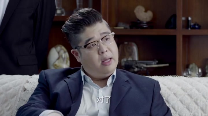 《刘家媳妇》谭总逼邝厂长交正宗八斤酒_哔哩哔哩_bilibili