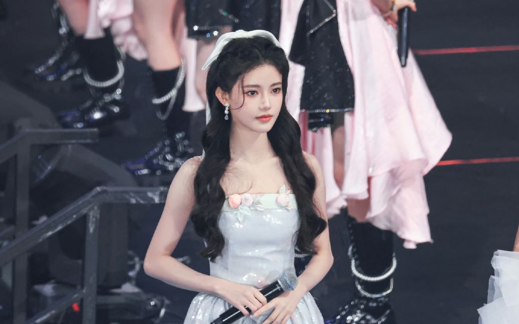 孙珍妮 《一路上有你》 20230805丝芭十周年演唱会