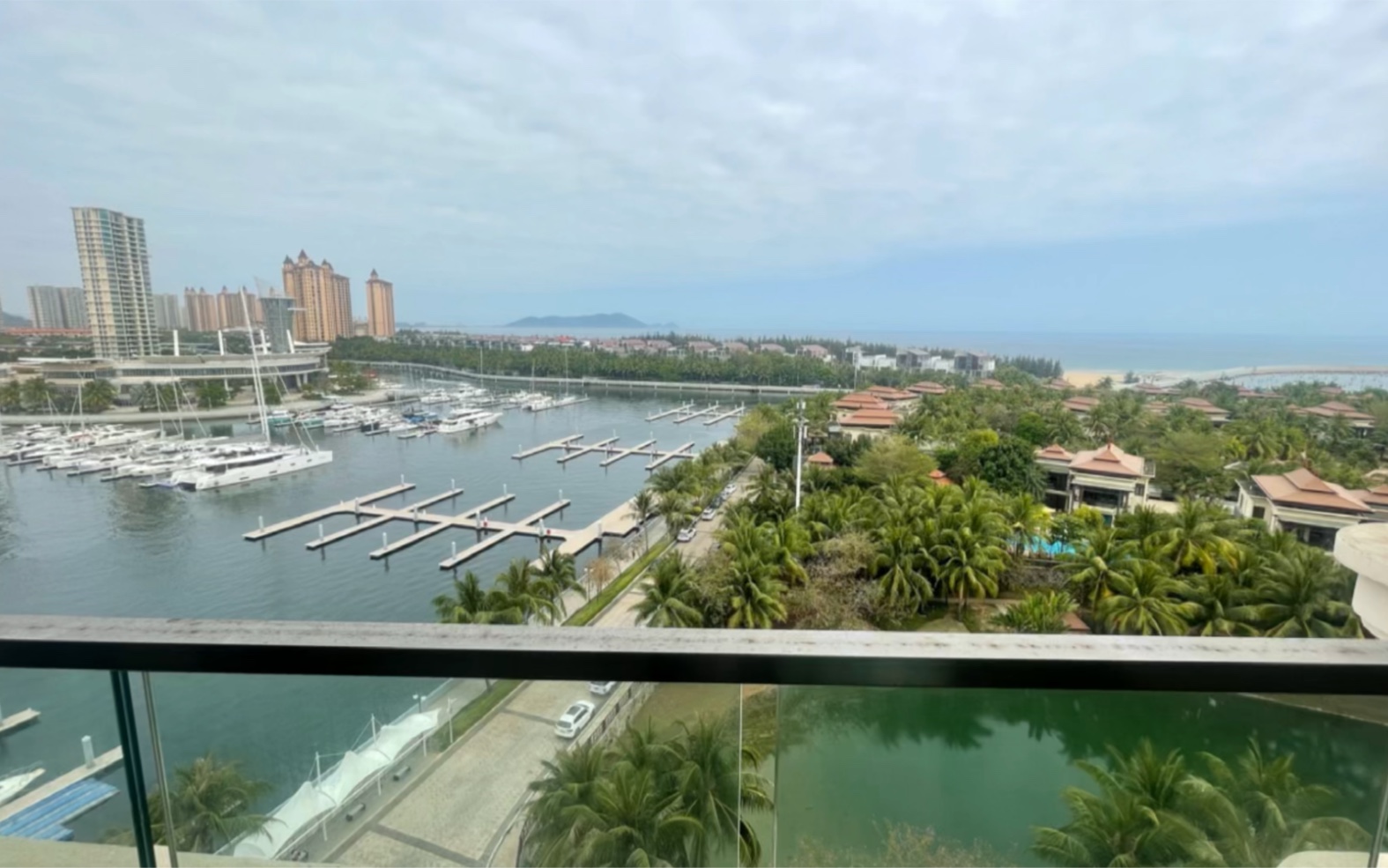 海南清水湾 瀚海银滩一线海景房