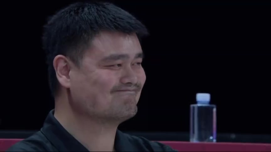 周琦连续失误葬送好局王仕鹏赛后失声痛哭