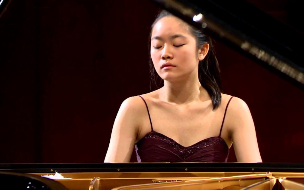 [图]钢琴 Tiffany Poon (潘活活 14岁) - 肖邦 F小调第四叙事曲 Chopin Ballade No. 4 in F Minor Op. 52